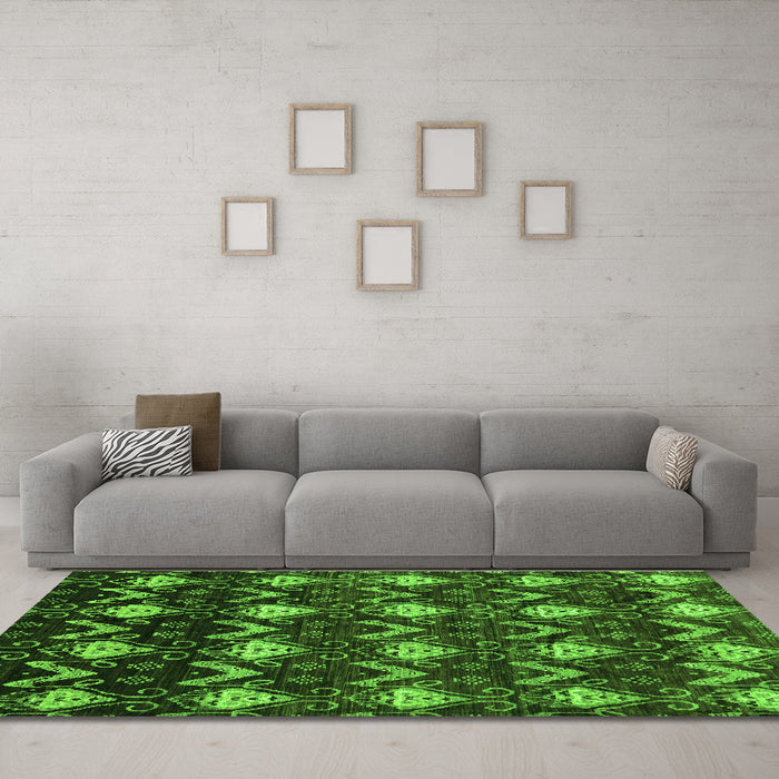 Machine Washable Abstract Green Modern Area Rugs in a Living Room,, wshabs230grn