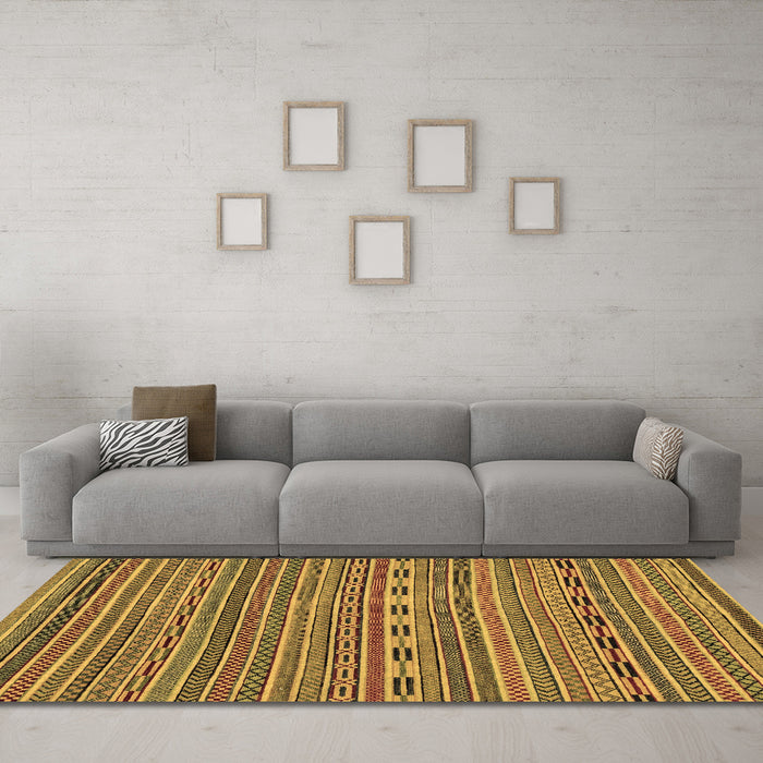 Machine Washable Abstract Brown Modern Rug in a Living Room,, wshabs2310brn