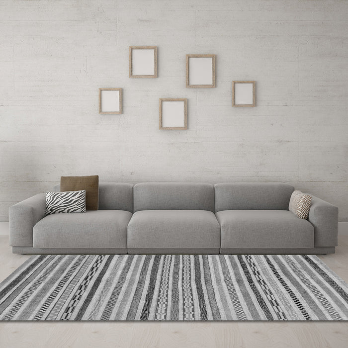 Machine Washable Abstract Gray Modern Rug in a Living Room,, wshabs2311gry