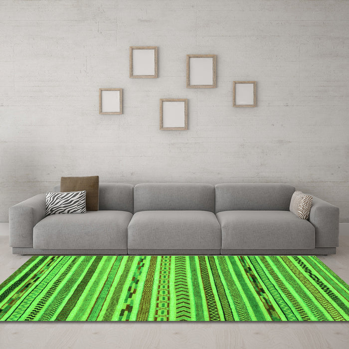 Machine Washable Oriental Green Modern Area Rugs in a Living Room,, wshabs2314grn