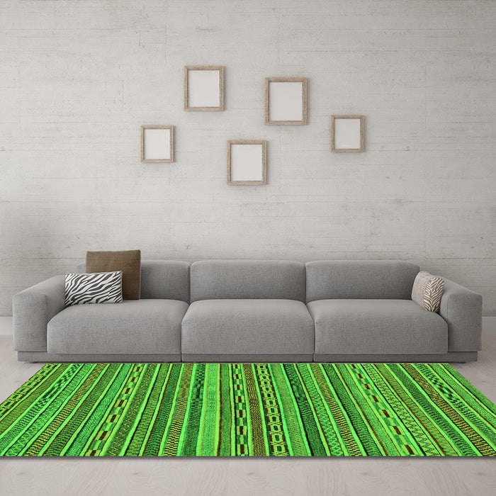 Machine Washable Oriental Green Modern Area Rugs in a Living Room,, wshabs2315grn