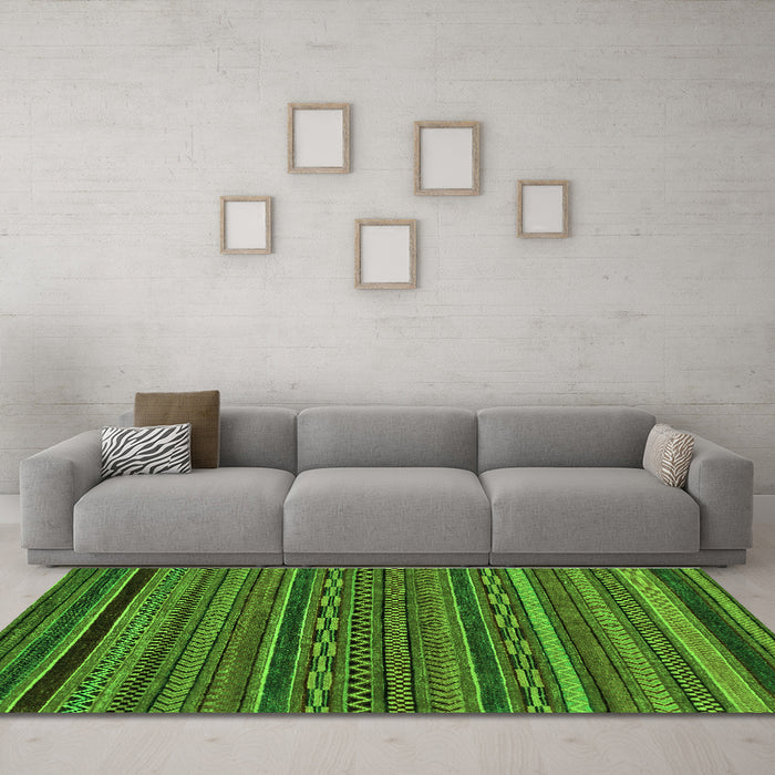 Machine Washable Oriental Green Modern Area Rugs in a Living Room,, wshabs2317grn