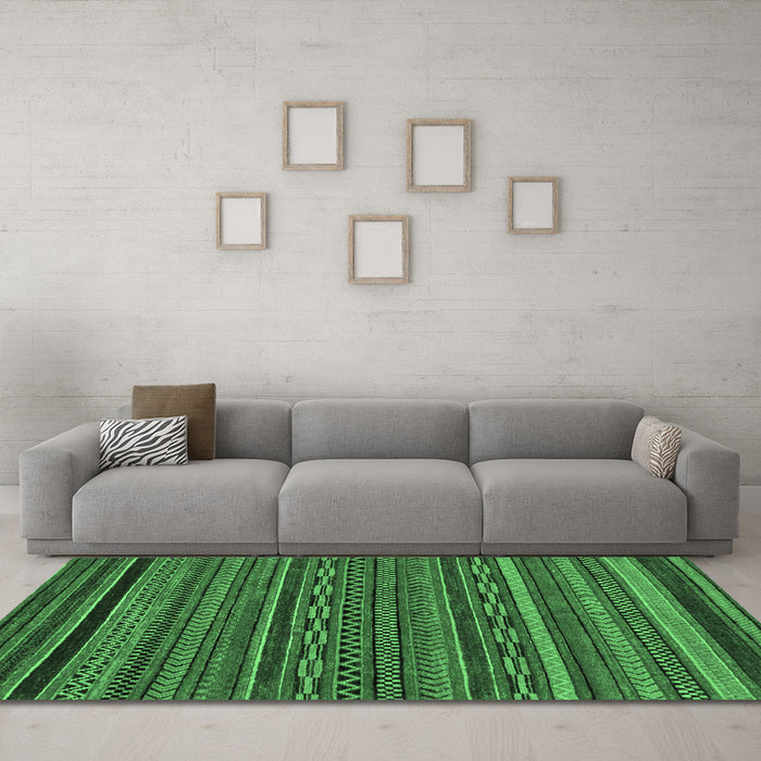 Machine Washable Oriental Emerald Green Modern Area Rugs in a Living Room,, wshabs2317emgrn