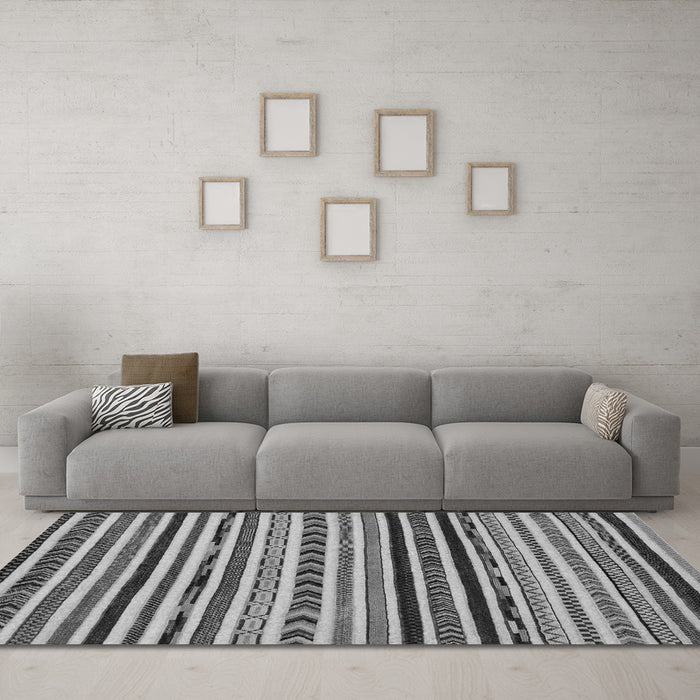 Machine Washable Oriental Gray Modern Rug in a Living Room,, wshabs2318gry