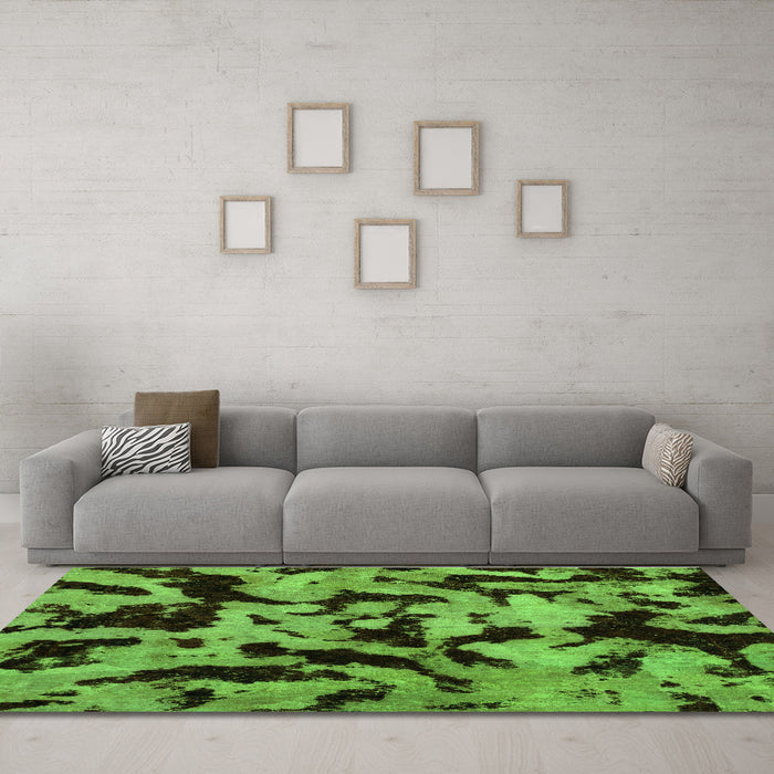 Machine Washable Oriental Green Modern Area Rugs in a Living Room,, wshabs2320grn