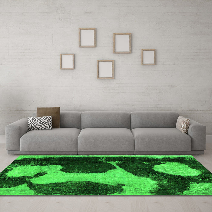 Machine Washable Abstract Green Modern Area Rugs in a Living Room,, wshabs2322grn