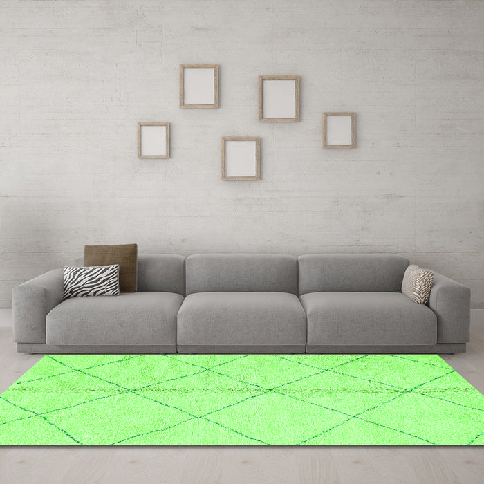 Machine Washable Solid Green Modern Area Rugs in a Living Room,, wshabs2333grn