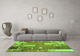 Machine Washable Patchwork Green Transitional Area Rugs in a Living Room,, wshabs2335grn