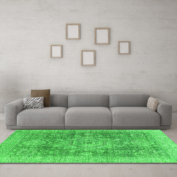Machine Washable Abstract Green Modern Area Rugs in a Living Room,, wshabs2337grn