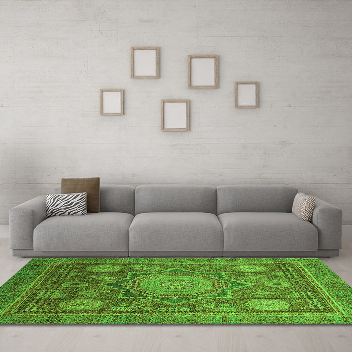 Machine Washable Abstract Green Modern Area Rugs in a Living Room,, wshabs2354grn