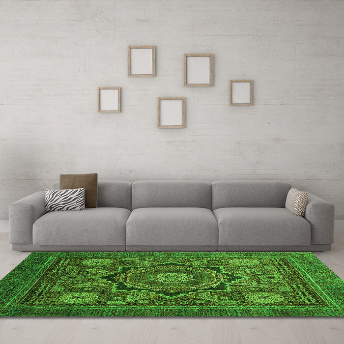 Machine Washable Abstract Green Modern Area Rugs in a Living Room,, wshabs2356grn