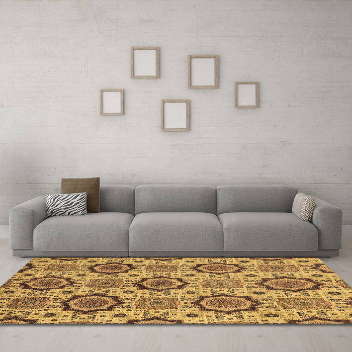 Machine Washable Abstract Brown Modern Rug in a Living Room,, wshabs2361brn