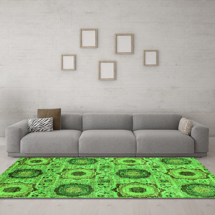 Machine Washable Abstract Green Modern Area Rugs in a Living Room,, wshabs2363grn