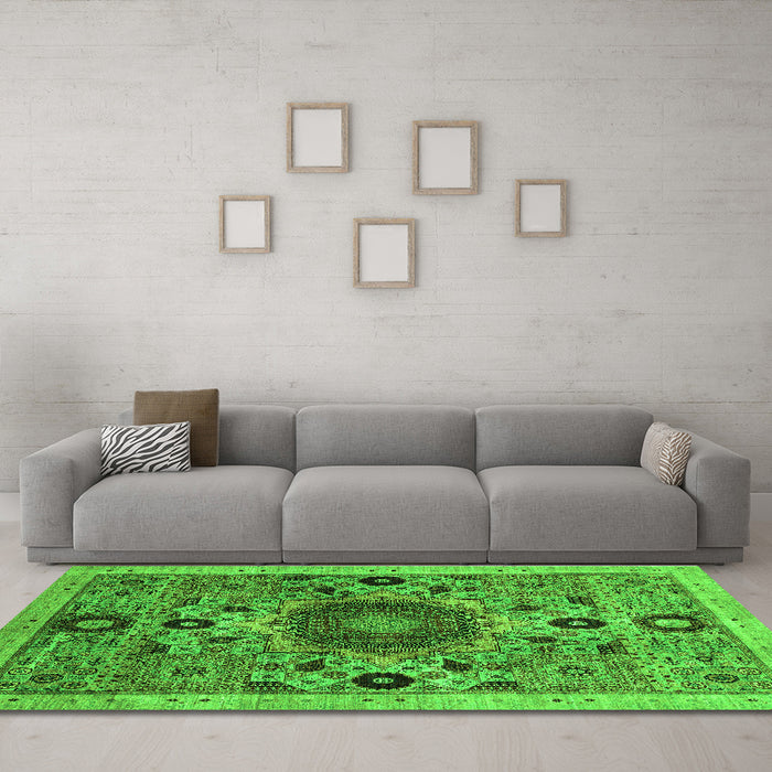 Machine Washable Abstract Green Modern Area Rugs in a Living Room,, wshabs2365grn