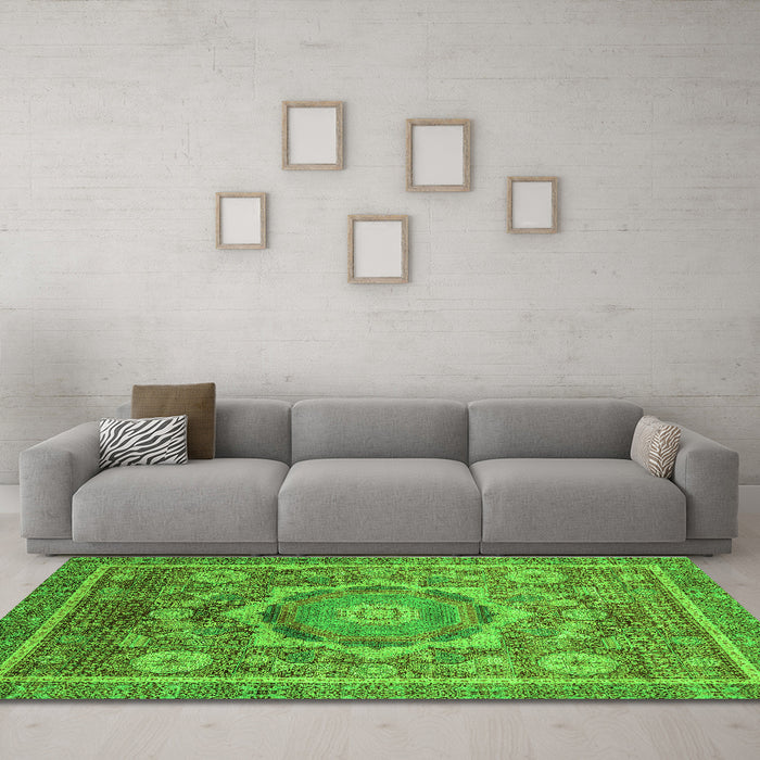 Machine Washable Abstract Green Modern Area Rugs in a Living Room,, wshabs2366grn