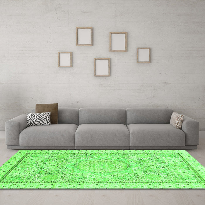 Machine Washable Abstract Green Modern Area Rugs in a Living Room,, wshabs2369grn