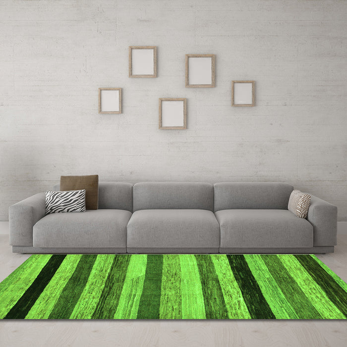 Machine Washable Abstract Green Modern Area Rugs in a Living Room,, wshabs236grn