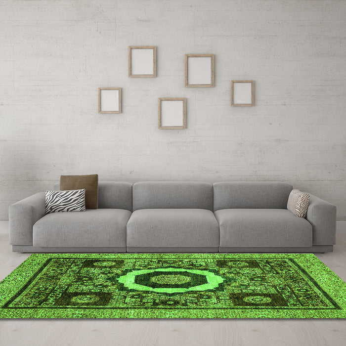 Machine Washable Abstract Green Modern Area Rugs in a Living Room,, wshabs2372grn