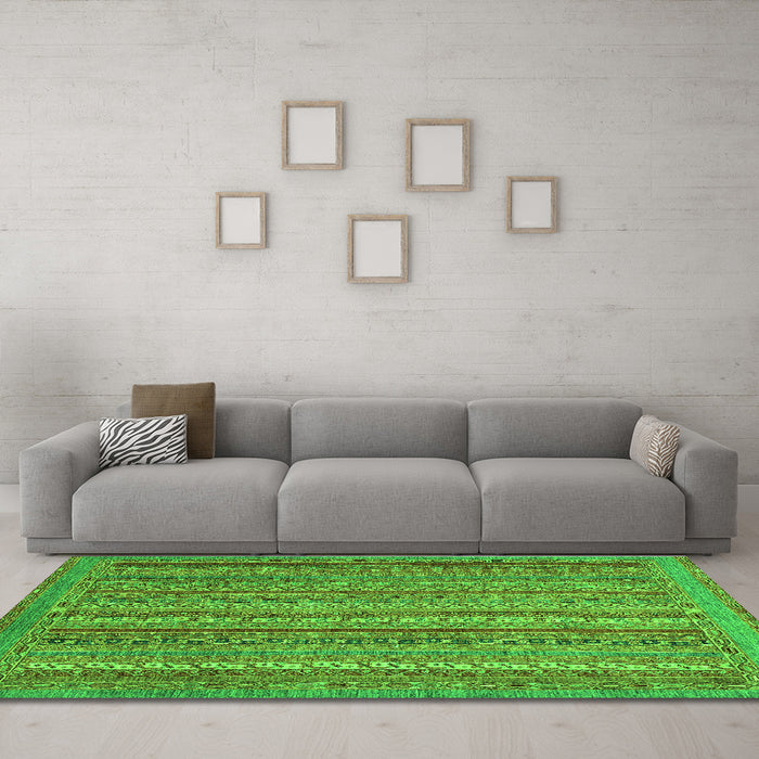 Machine Washable Abstract Green Modern Area Rugs in a Living Room,, wshabs2374grn