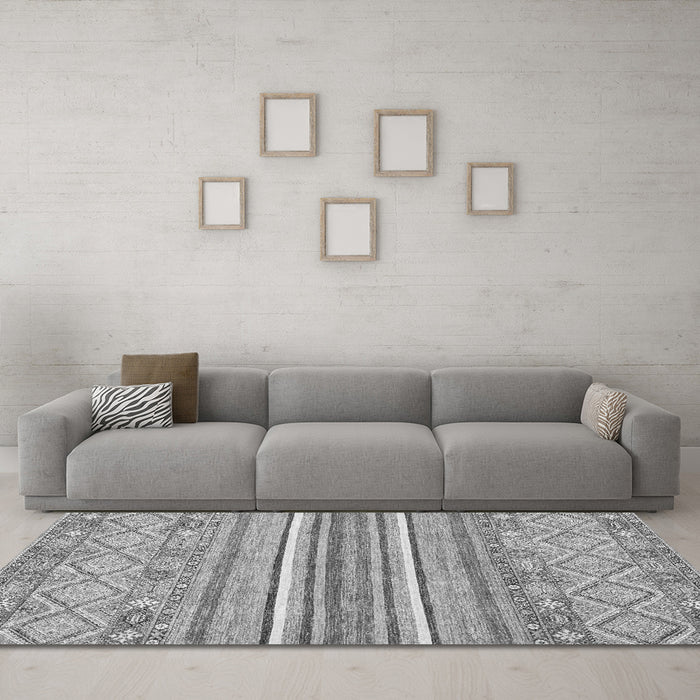 Machine Washable Abstract Gray Modern Rug in a Living Room,, wshabs2378gry