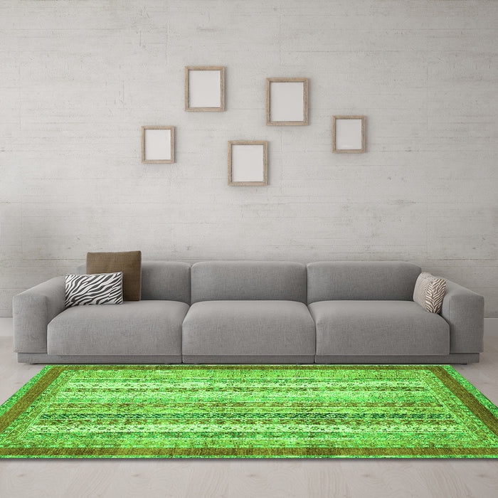 Machine Washable Abstract Green Modern Area Rugs in a Living Room,, wshabs2379grn