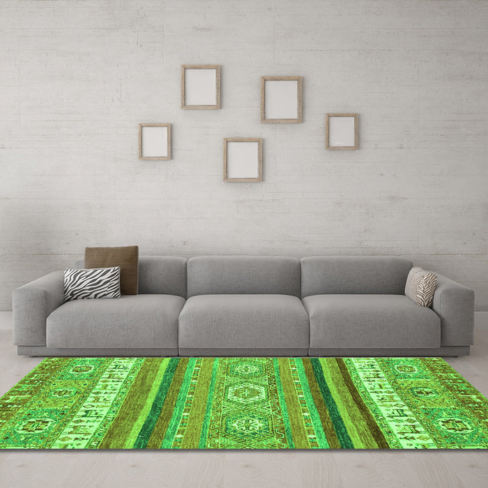 Machine Washable Abstract Green Modern Area Rugs in a Living Room,, wshabs2382grn