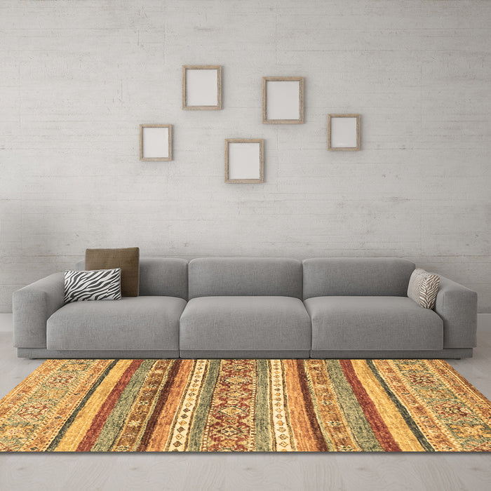 Machine Washable Abstract Brown Modern Rug in a Living Room,, wshabs2384brn