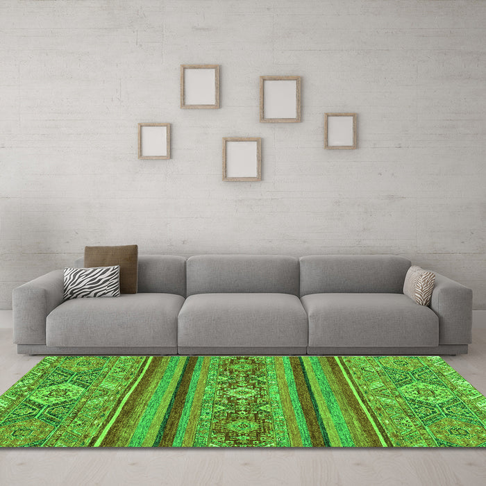 Machine Washable Abstract Green Modern Area Rugs in a Living Room,, wshabs2386grn