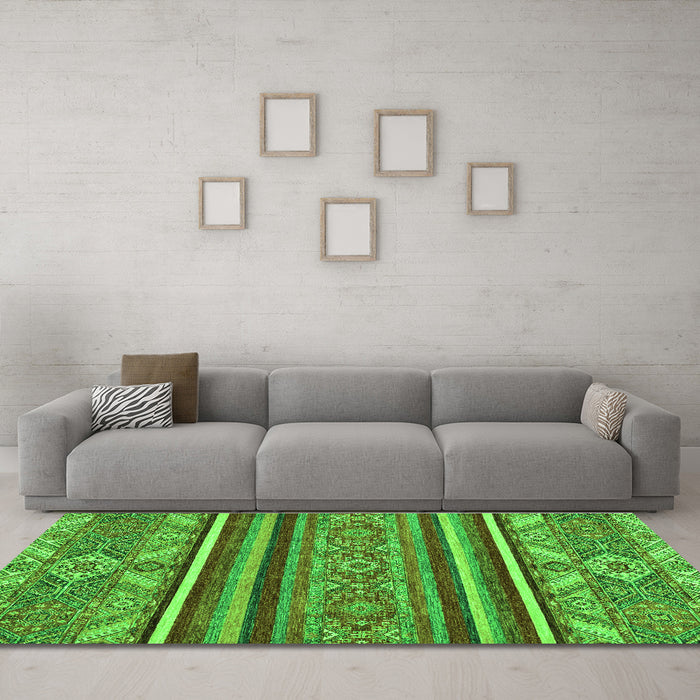 Machine Washable Abstract Green Modern Area Rugs in a Living Room,, wshabs2391grn