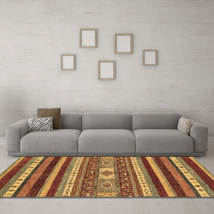 Machine Washable Abstract Brown Modern Rug in a Living Room,, wshabs2393brn