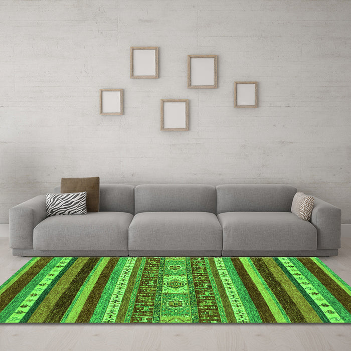 Machine Washable Abstract Green Modern Area Rugs in a Living Room,, wshabs2393grn