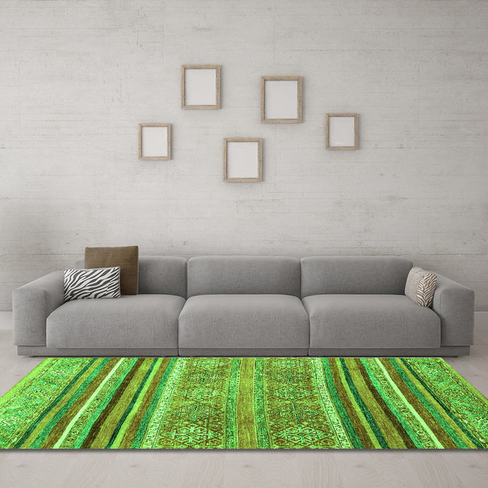 Machine Washable Abstract Green Modern Area Rugs in a Living Room,, wshabs2394grn
