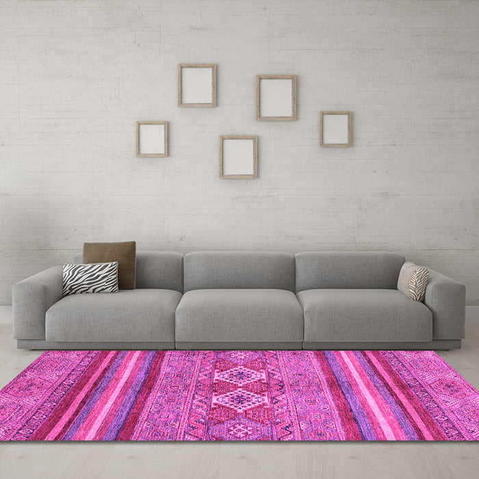 Machine Washable Abstract Pink Modern Rug in a Living Room, wshabs2395pnk