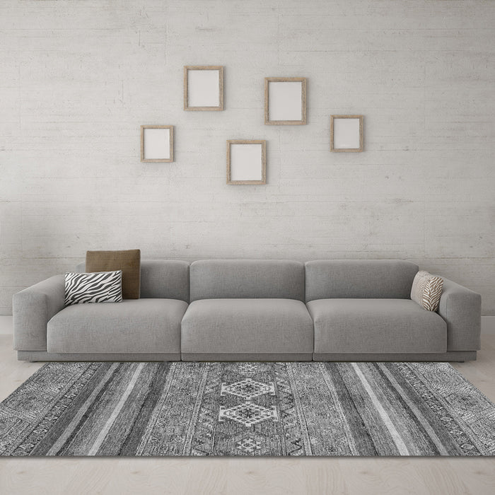 Machine Washable Abstract Gray Modern Rug in a Living Room,, wshabs2395gry