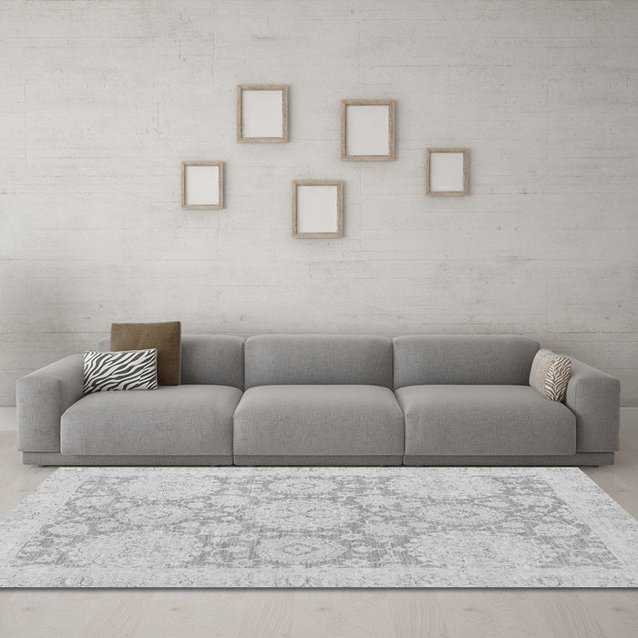 Machine Washable Oriental Gray Traditional Rug in a Living Room,, wshabs2396gry