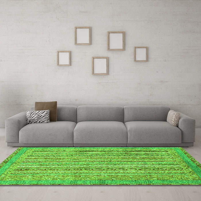Machine Washable Abstract Green Modern Area Rugs in a Living Room,, wshabs2398grn