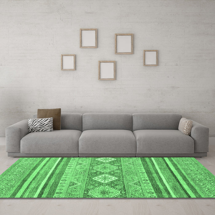 Machine Washable Abstract Emerald Green Modern Area Rugs in a Living Room,, wshabs2399emgrn