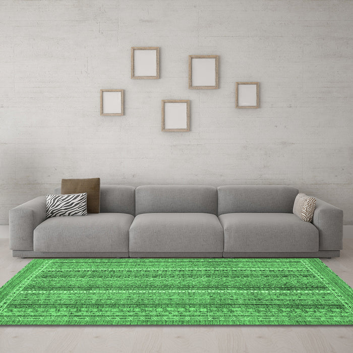 Machine Washable Oriental Emerald Green Modern Area Rugs in a Living Room,, wshabs2401emgrn