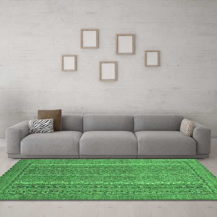 Machine Washable Oriental Emerald Green Modern Area Rugs in a Living Room,, wshabs2405emgrn