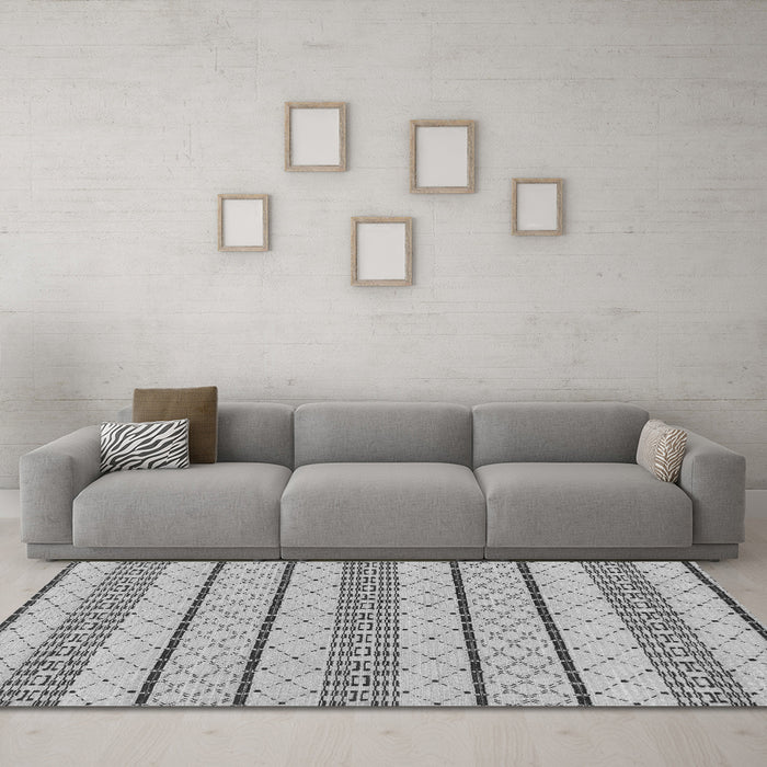 Machine Washable Solid Gray Modern Rug in a Living Room,, wshabs240gry