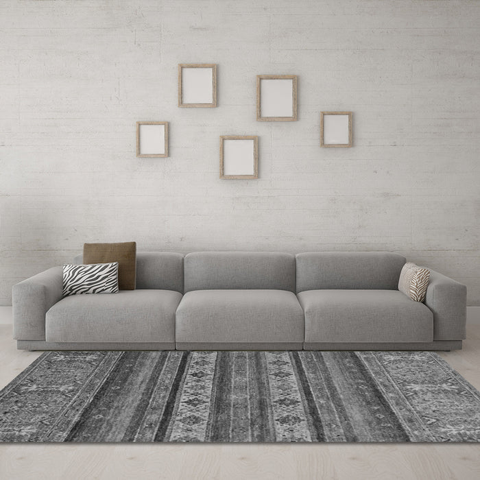 Machine Washable Abstract Gray Modern Rug in a Living Room,, wshabs2417gry