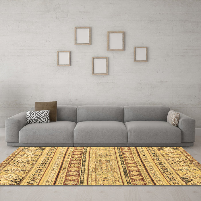 Machine Washable Abstract Brown Modern Rug in a Living Room,, wshabs2420brn
