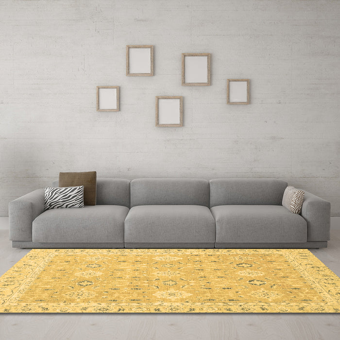 Machine Washable Abstract Brown Modern Rug in a Living Room,, wshabs2421brn