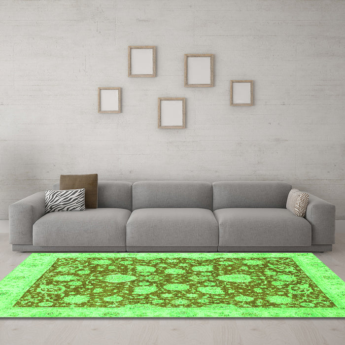 Machine Washable Oriental Green Traditional Area Rugs in a Living Room,, wshabs2424grn