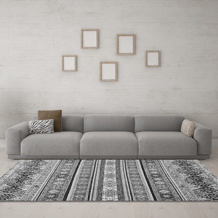 Machine Washable Abstract Gray Modern Rug in a Living Room,, wshabs2427gry