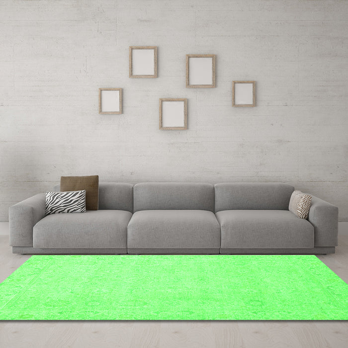 Machine Washable Abstract Green Modern Area Rugs in a Living Room,, wshabs2431grn