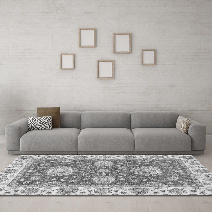Machine Washable Oriental Gray Traditional Rug in a Living Room,, wshabs2433gry