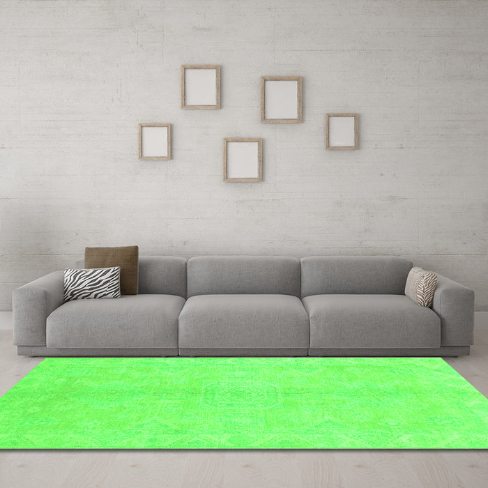Machine Washable Abstract Green Modern Area Rugs in a Living Room,, wshabs2434grn