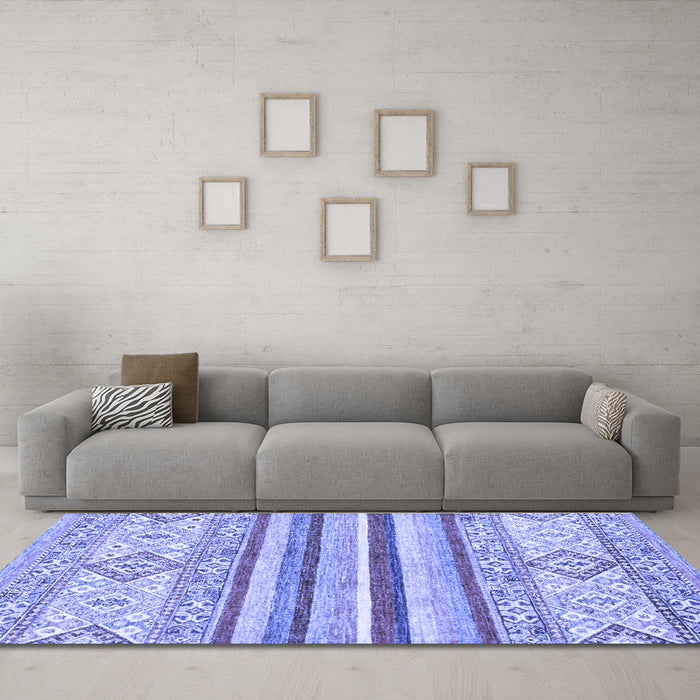 Machine Washable Abstract Blue Modern Rug in a Living Room, wshabs2440blu