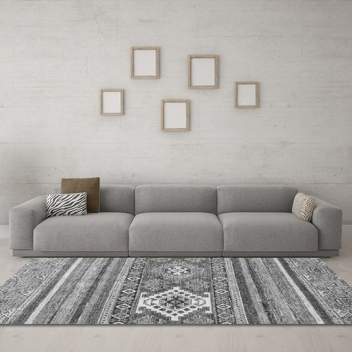 Machine Washable Abstract Gray Modern Rug in a Living Room,, wshabs2445gry